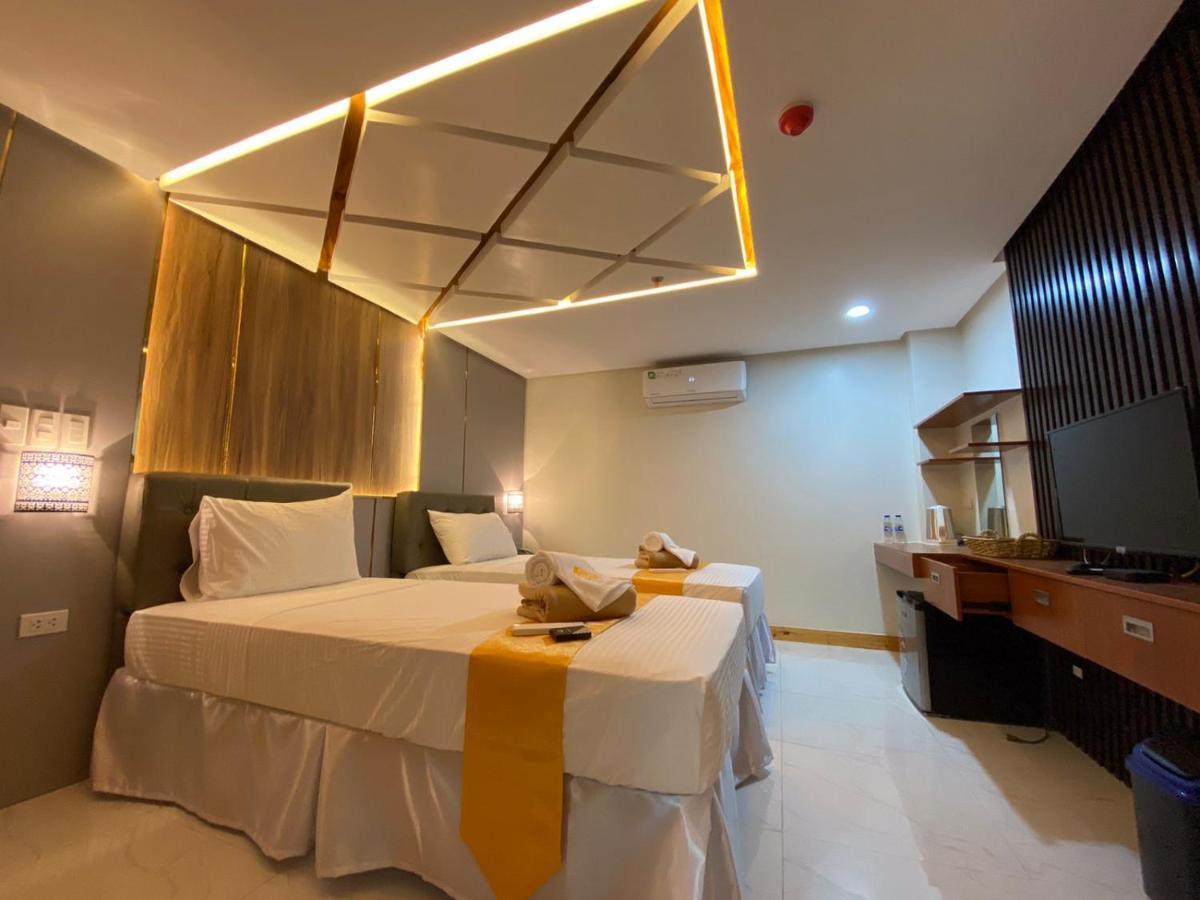 Ngn Gran Hotel Tuguegarao Exterior foto