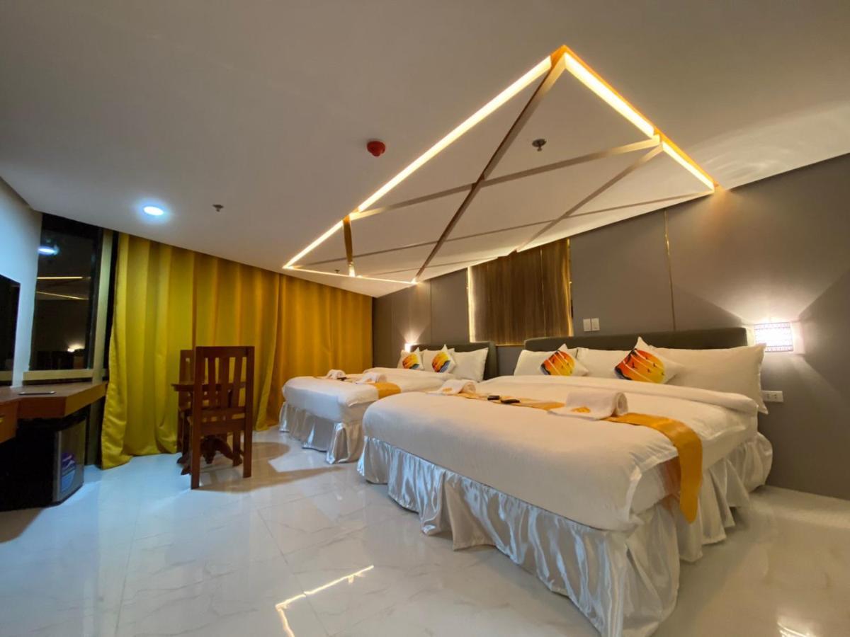 Ngn Gran Hotel Tuguegarao Exterior foto