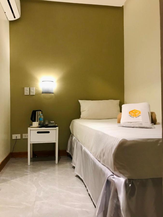 Ngn Gran Hotel Tuguegarao Exterior foto