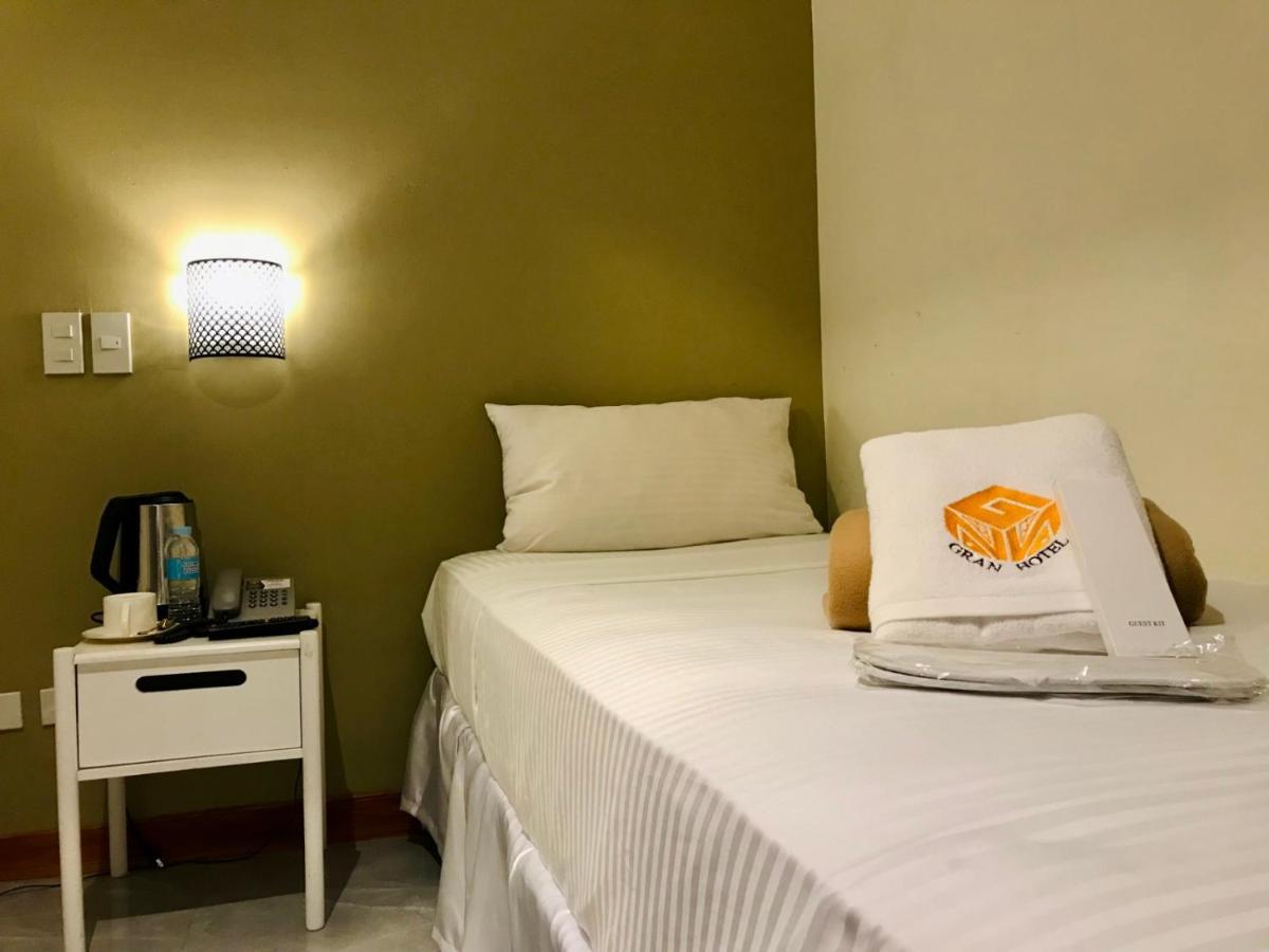 Ngn Gran Hotel Tuguegarao Exterior foto